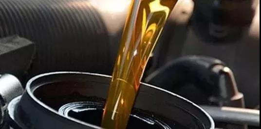 機(jī)油種類百科大全，不再傻傻分不清！